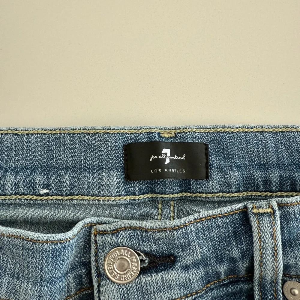 7 For All Mankind Josefina Boyfriend Light Blue Denim Jeans - Picture 2 of 9